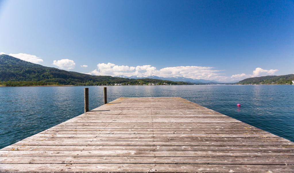 Werzer Strandcasino Hotel Portschach am Woerthersee Luaran gambar