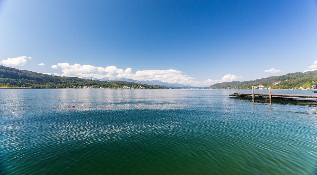 Werzer Strandcasino Hotel Portschach am Woerthersee Luaran gambar