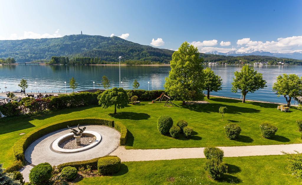 Werzer Strandcasino Hotel Portschach am Woerthersee Luaran gambar